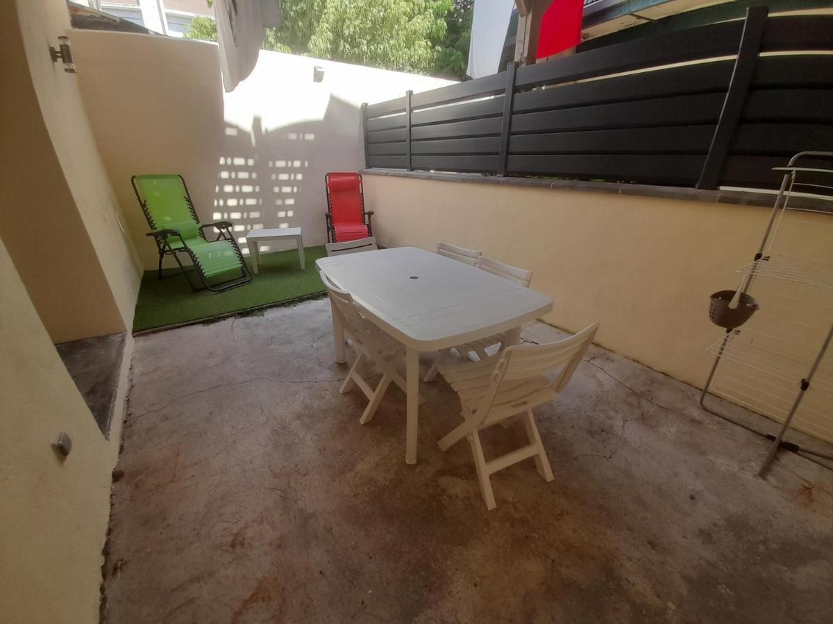 Au 70 Apartamento Millau Exterior foto
